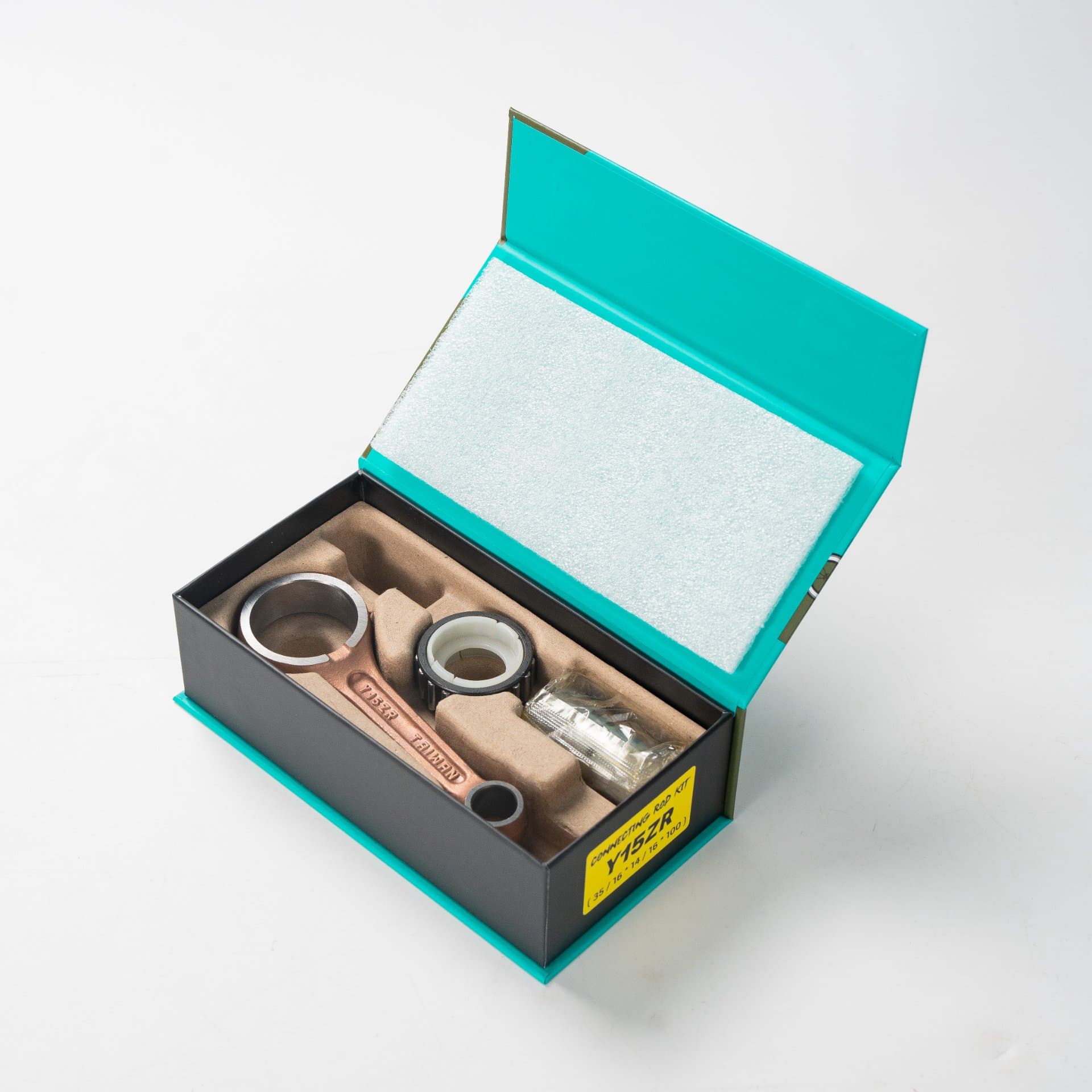 Magnetic Closure Rigid Box with Custom Inserts